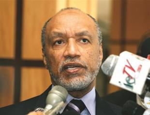 Asian football body suspends chief bin Hammam