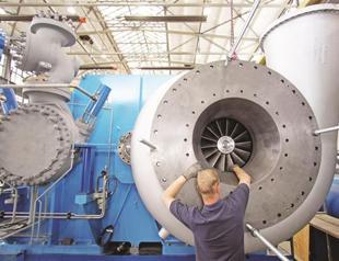 German firms feel eurozone crisis more as business sentiment plummets