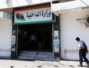 Bomb explodes in Benghazi shopping district, 1 killed