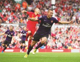 Gunners coast to 2-0 victory
