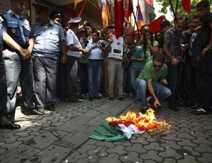 Armenia ready for war after Azerbaijan axe-killer pardon