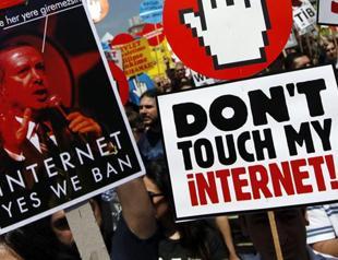 Turkish ministry denies reports of plan to block social media