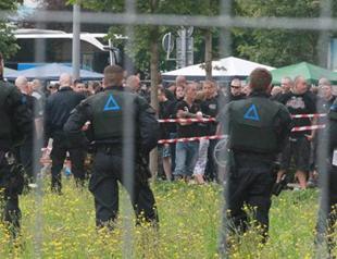 Belgian hooligan attack on Turks injures four