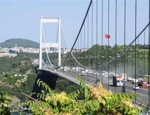 Large companies compete in Turkey’s debut bridge, highway privatization