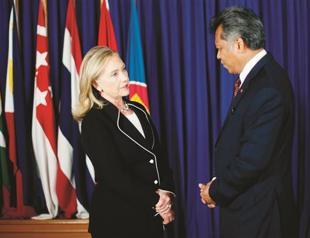 China warns US over disputed S China Sea