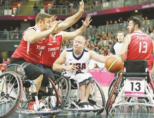 Turks see off US at Games