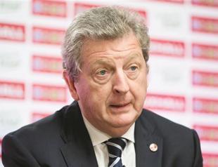 Hodgson adds Terry to English squad, leaves Rooney out for qualifying games