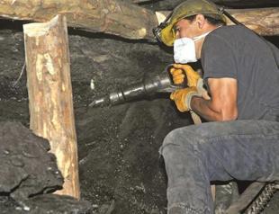 Thousands of foreigners go down in Turkish mines