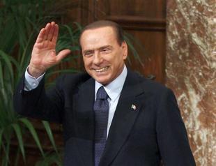 Berlusconi denies blackmailed by mafia, payments were gift