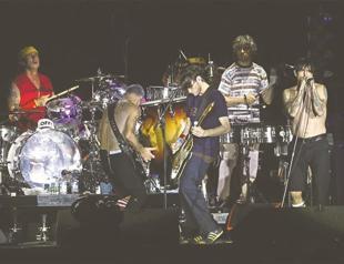Red Hot Chili Peppers meet their fans