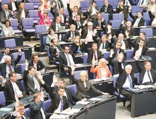 Berlin clears ban on ritual circumcision