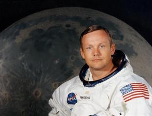 First man on moon to be buried at sea: Armstrong family