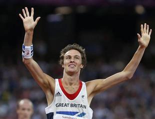 Paralympics: Star Wars bounty hunters son brings in bronze