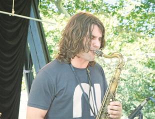 Turkish saxophone virtuoso in jazz fest