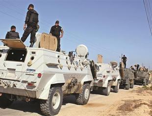 Egypt launches massive raid on militants in Sinai