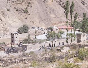 Building of border posts go on: minister