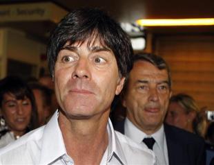 Loew leaves out Lahm, Schweinsteiger for friendly