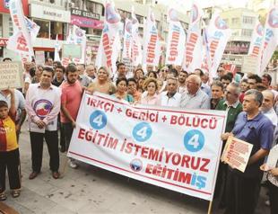 School year begins amid confusion and protests