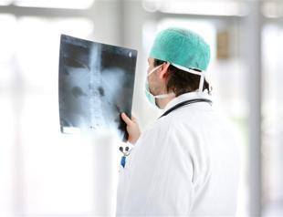 Fake doctor examines 2,300 people in Japan: reports