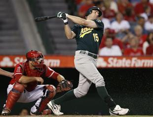 Oakland takes key win in playoff race