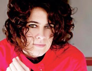 Melis Danişmend plays in Istanbul