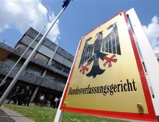 German top court clears euro rescue fund, fiscal pact