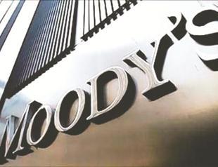 Moody’s could pull down US debt rating