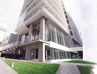 Building firms take baby steps in green buildings