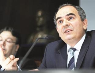 Central Bank takes unorthodox path to combat slower economy