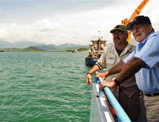 Panetta wants more US access to Vietnam harbor