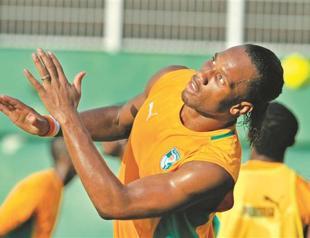 Stars return to Shanghai as boardroom issues resolved