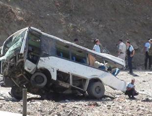 8 killed in PKK attack on police vehicles