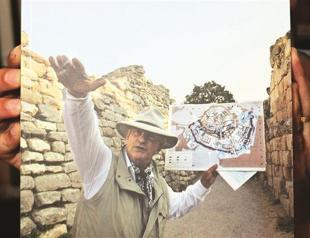 Articles on Troy gather in a book