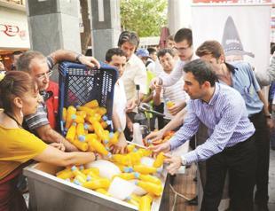 Oktoberfest protested by serving orange juice