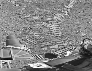 Mars rover Curiosity takes its first drive for 16 minutes