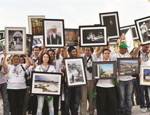 Photography festival cheers Bursa streets