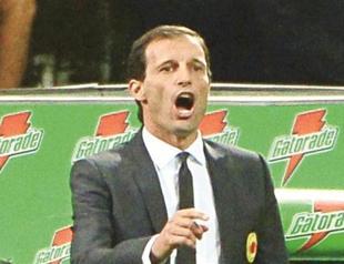 Allegri feels heat as Milan flops again