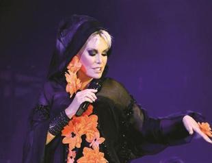 Turkcell Kurçeşme Arena hosts Ajda Pekkan concert