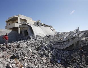 Bombs blow up at security site in Damascus: rebels