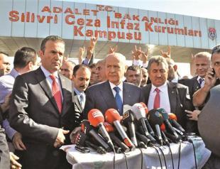 MHP leader meets jailed deputy in prison