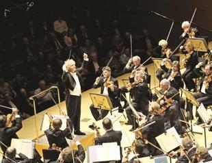 Berliner Orchestra performs in Turkey