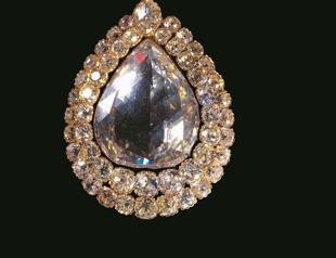 New book approaches Ottoman history through jewelry