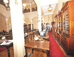 İzmir National Library celebrates 100th year