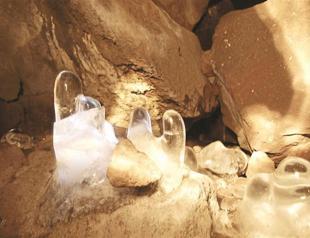 Doğubayazıt’s ice cave, a hidden treasure in a barren landscape