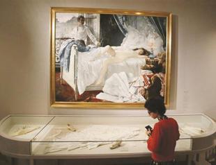 Impressionism taken down runway instead of models