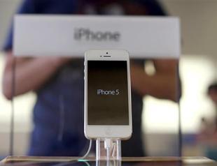 iPhone 5 sales top five million in first weekend: Apple