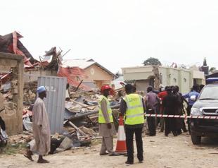 Nigerian troops in hunt for student massacre suspects