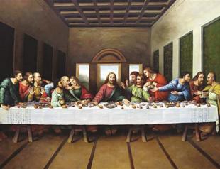 British historian suggests Da Vinci used his own face in famed painting