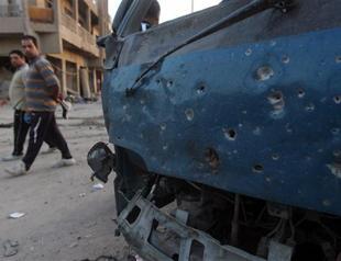 Wave of Iraq attacks kills at least 32