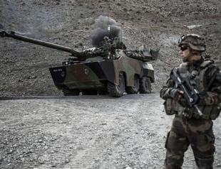 Taliban suicide attack kills 14, including NATO troops